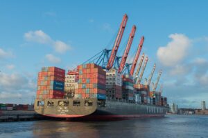 container-ship-g2522ba97e_1280
