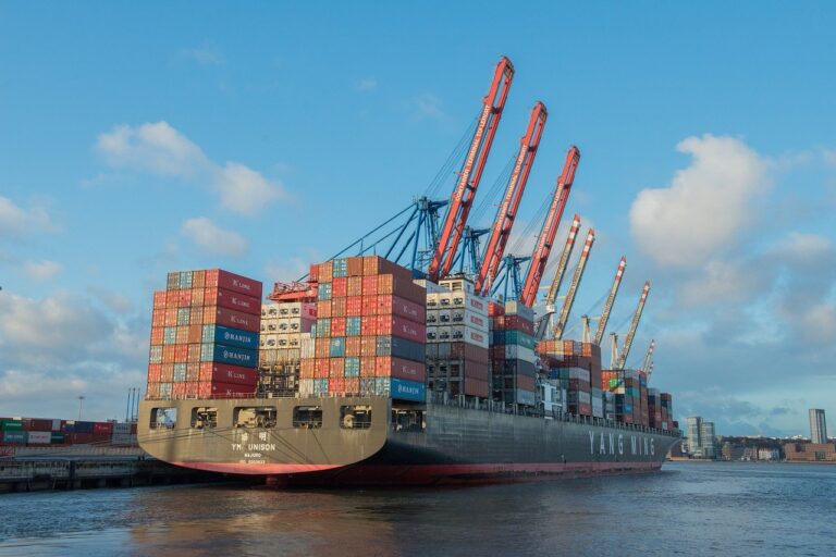 Nuevo Arancel de Aduanas. Decreto 1881 de 2021 6 container ship g2522ba97e 1280