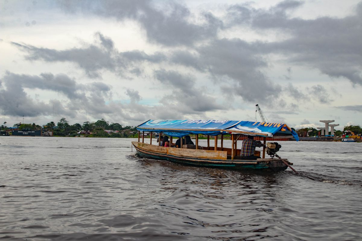 Embarcación en el río Amazonas